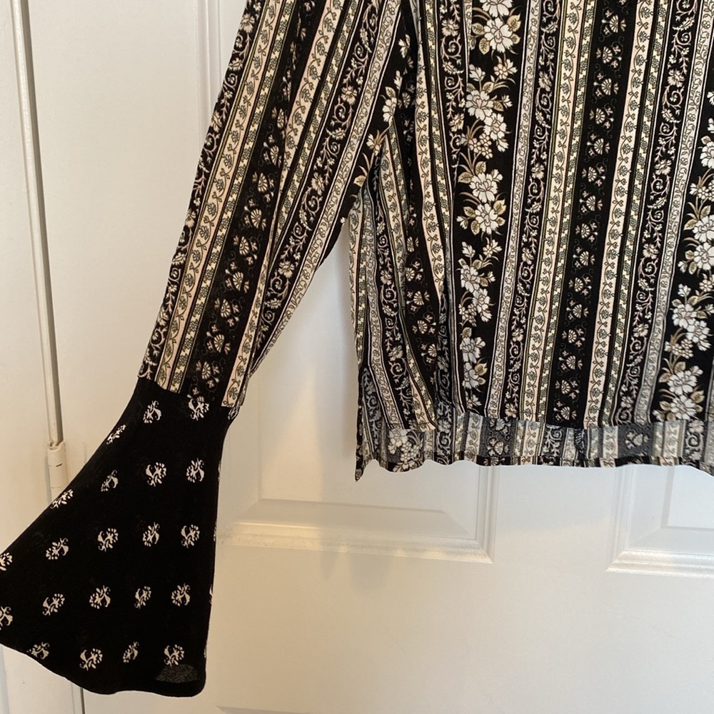 Love, fire Choker‎ print blouse S - Picture 5 of 7